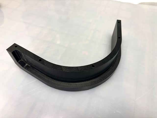 Kinnitused ja hoidikud – CNC-freesitud plastdetail, HRM Tootmine