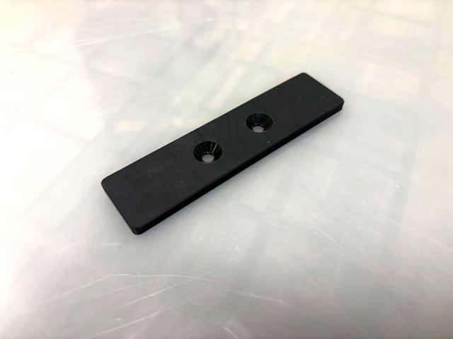 Liugpinnad – CNC-freesitud plastdetail, HRM Tootmine